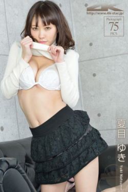 男生肌肌碰美女肌肌